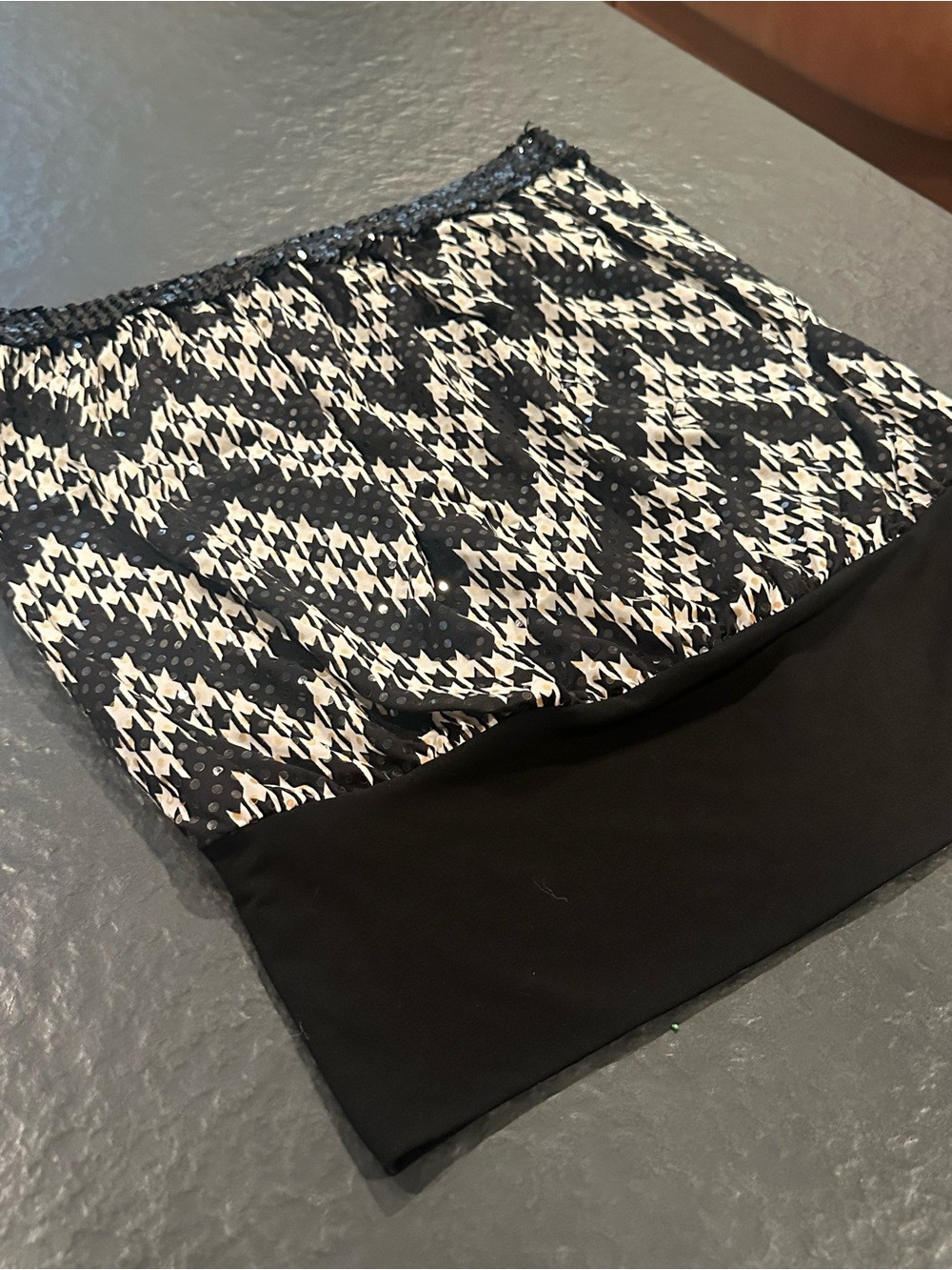 VTG Y2K Sequin Tube Top w/ Black and White Pattern